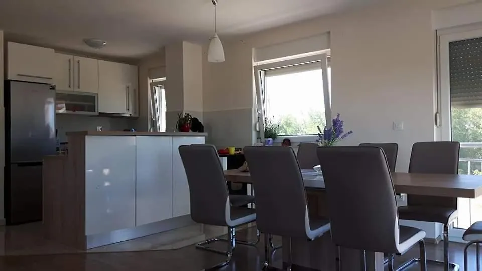 Apartmani Karla Zaton  0*, Zaton (Zadar)
