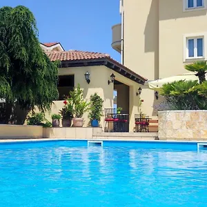 3* Appart hôtel Lekavski